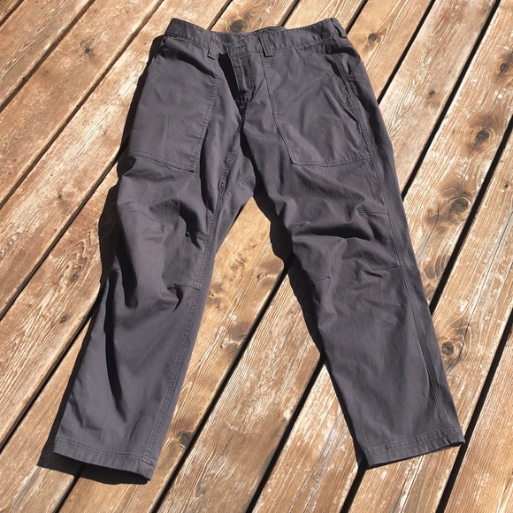 Duluth Trading Co Pants - Duluth Trading Co. “curvesetter” waistband Pants